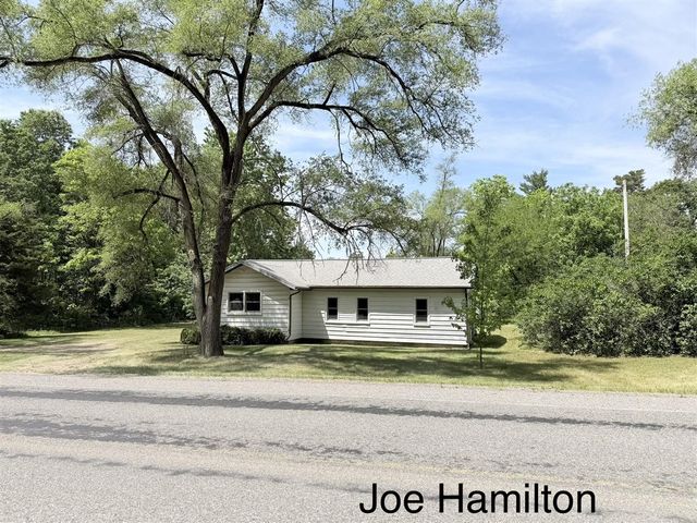 391 N Briggs Road, Middleville, MI 49333