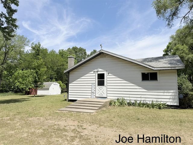 391 N Briggs Road, Middleville, MI 49333