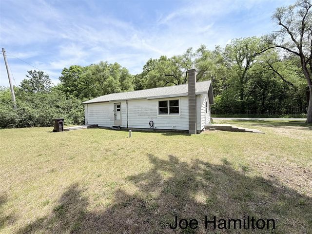 391 N Briggs Road, Middleville, MI 49333