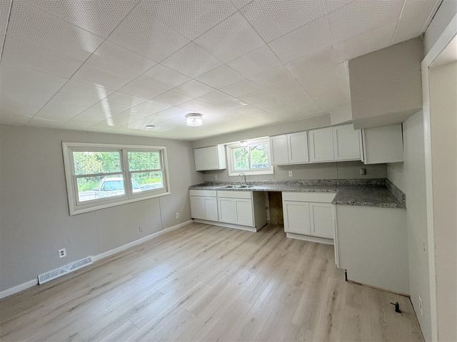 391 N Briggs Road, Middleville, MI 49333