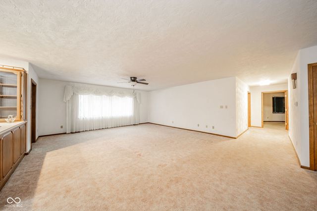 218 W Beech Lane, Alexandria, IN 46001