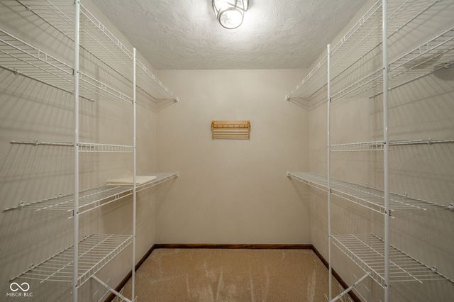 218 W Beech Lane, Alexandria, IN 46001