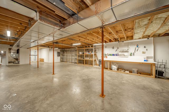 218 W Beech Lane, Alexandria, IN 46001