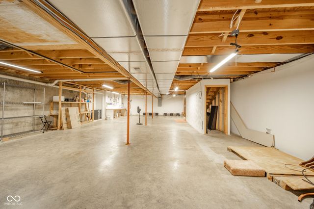 218 W Beech Lane, Alexandria, IN 46001