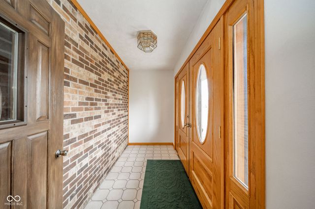 218 W Beech Lane, Alexandria, IN 46001