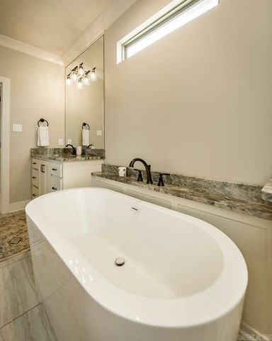 837 Oak Forest Circle, Sherwood, AR 72120