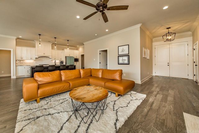 837 Oak Forest Circle, Sherwood, AR 72120