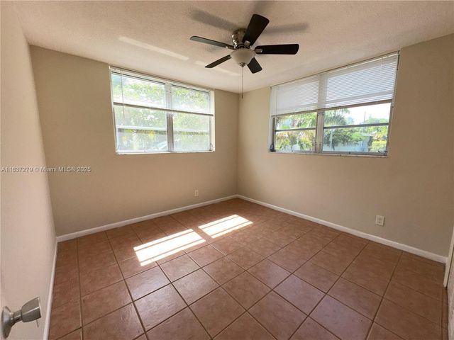 1720 Funston St 111, Hollywood, FL 33020