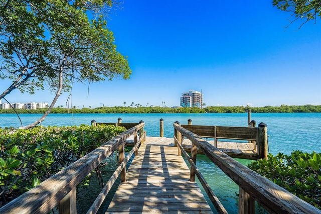 200 Waterway Road 204, Tequesta, FL 33469