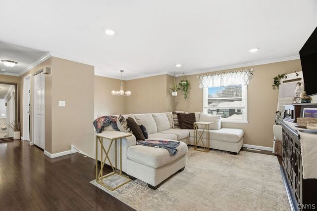 8509 Chinkapin Circle, Cicero, NY 13039