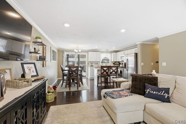 8509 Chinkapin Circle, Cicero, NY 13039