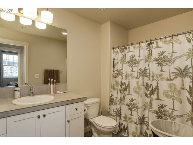 17168 Sw SNOWDALE St, Beaverton, OR 97007