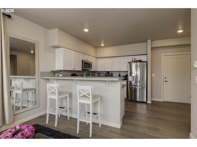 17168 Sw SNOWDALE St, Beaverton, OR 97007