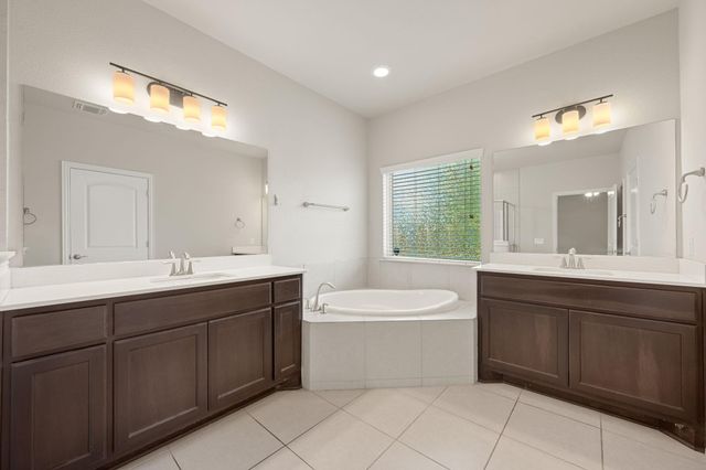 8800 Slater DR, Austin, TX 78747