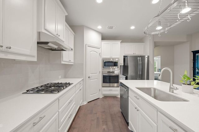 8800 Slater DR, Austin, TX 78747