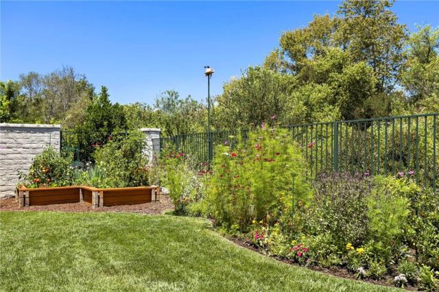 48 Downfield Way, Coto De Caza, CA 92679