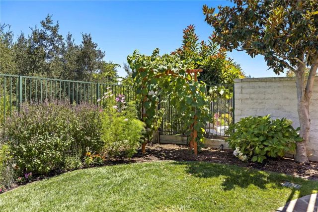 48 Downfield Way, Coto De Caza, CA 92679