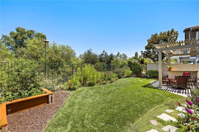 48 Downfield Way, Coto De Caza, CA 92679