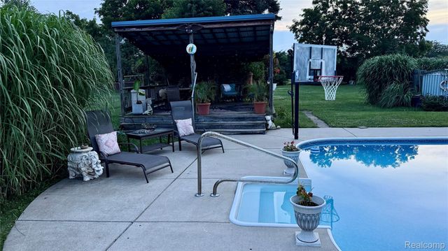 3413 Blue Lake Drive, Genesee Charter Township, MI 48506