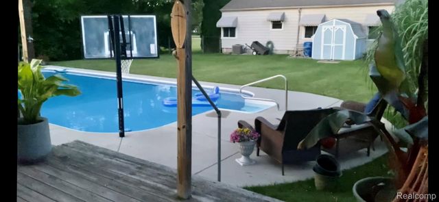 3413 Blue Lake Drive, Genesee Charter Township, MI 48506