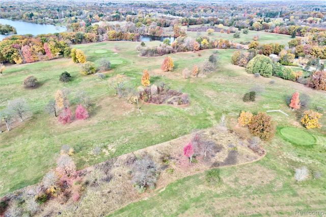 3413 Blue Lake Drive, Genesee Charter Township, MI 48506