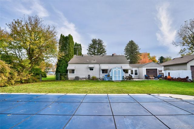 3413 Blue Lake Drive, Genesee Charter Township, MI 48506