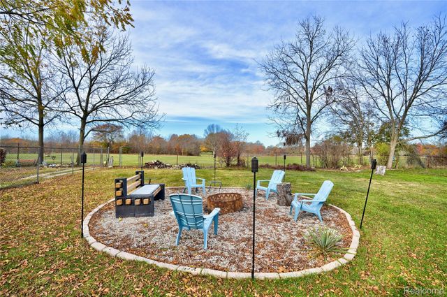 3413 Blue Lake Drive, Genesee Charter Township, MI 48506