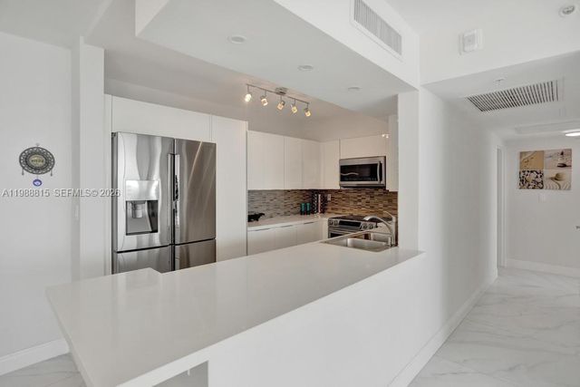 2501 S Ocean Dr 525, Hollywood, FL 33019