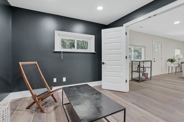 6084 Mink Street SW, Pataskala, OH 43062