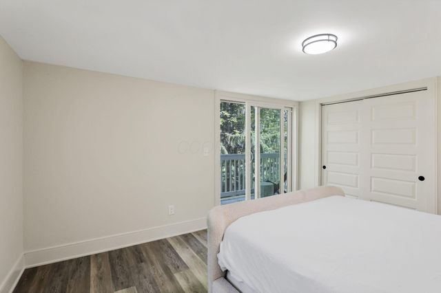 6084 Mink Street SW, Pataskala, OH 43062