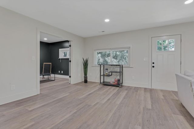 6084 Mink Street SW, Pataskala, OH 43062