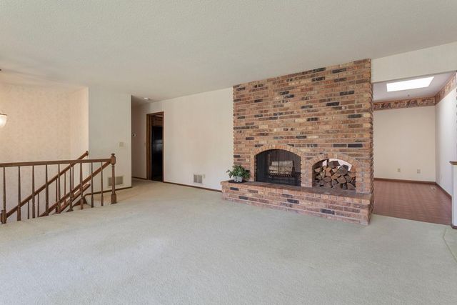 4649 Hillsboro Avenue N, New Hope, MN 55428
