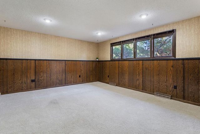 4649 Hillsboro Avenue N, New Hope, MN 55428