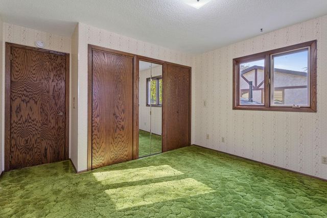 4649 Hillsboro Avenue N, New Hope, MN 55428