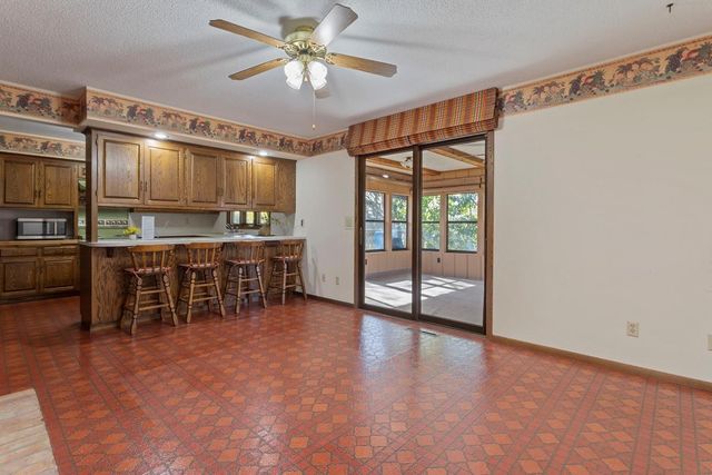 4649 Hillsboro Avenue N, New Hope, MN 55428