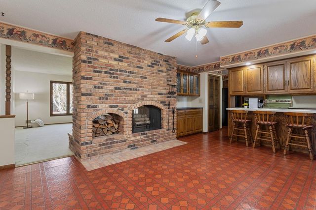4649 Hillsboro Avenue N, New Hope, MN 55428