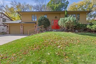 4649 Hillsboro Avenue N, New Hope, MN 55428