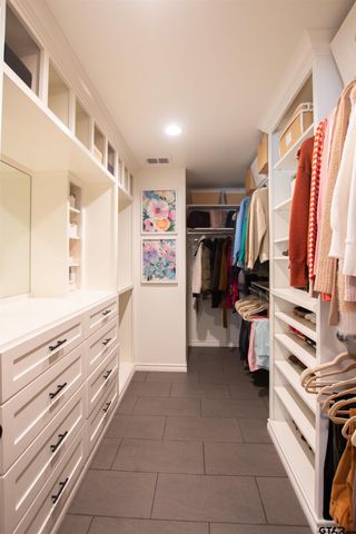 2618 Prestwick Rd, Jacksonville, TX 75766