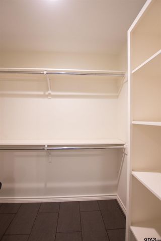 2618 Prestwick Rd, Jacksonville, TX 75766