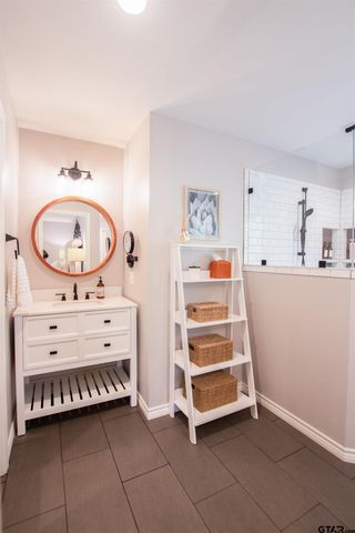 2618 Prestwick Rd, Jacksonville, TX 75766