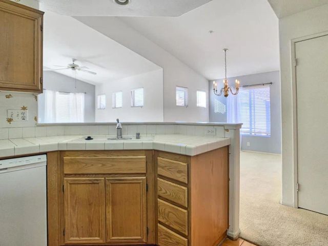 365 Whispering Willow Dr F, Santee, CA 92071