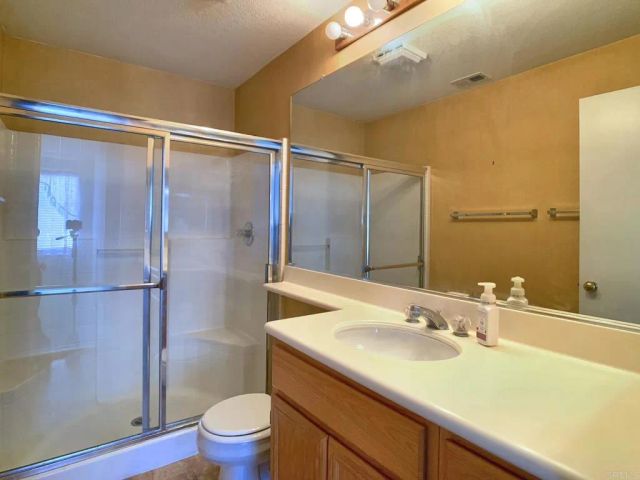 365 Whispering Willow Dr F, Santee, CA 92071