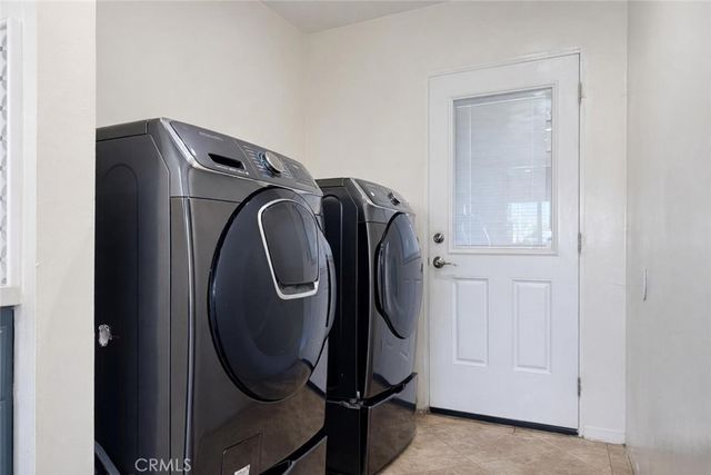 404 S WOODS Avenue, East Los Angeles, CA 90022