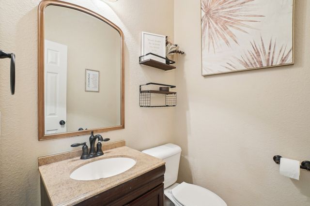 2728 Vista Bluff Boulevard, Lewisville, TX 75067