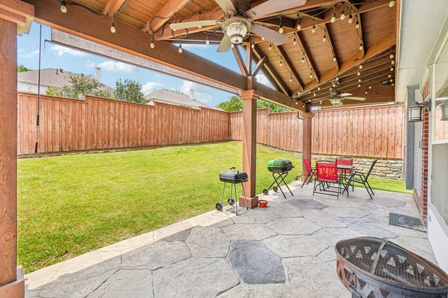 2728 Vista Bluff Boulevard, Lewisville, TX 75067