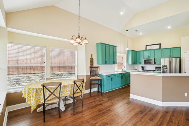 2728 Vista Bluff Boulevard, Lewisville, TX 75067