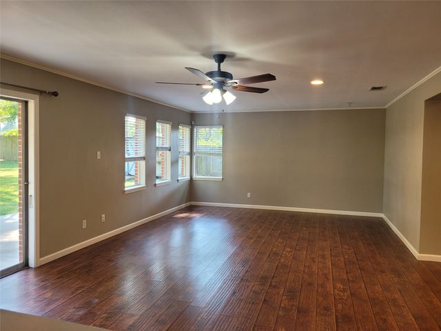 2840 HUBBARD, Paris, TX 75460