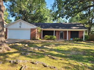 2840 HUBBARD, Paris, TX 75460
