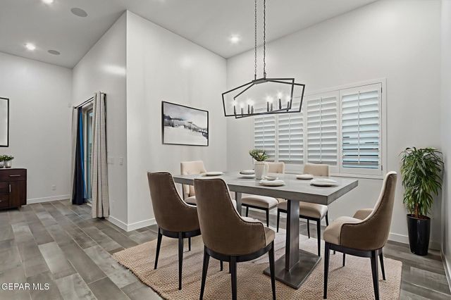 913 Summer Night Avenue, El Paso, TX 79928