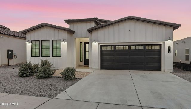 913 Summer Night Avenue, El Paso, TX 79928